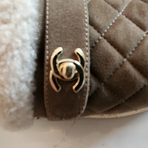 Chanel Suede Calfskin Shearling Turn Lock Clogs, Authentic - Picture 2 of 11